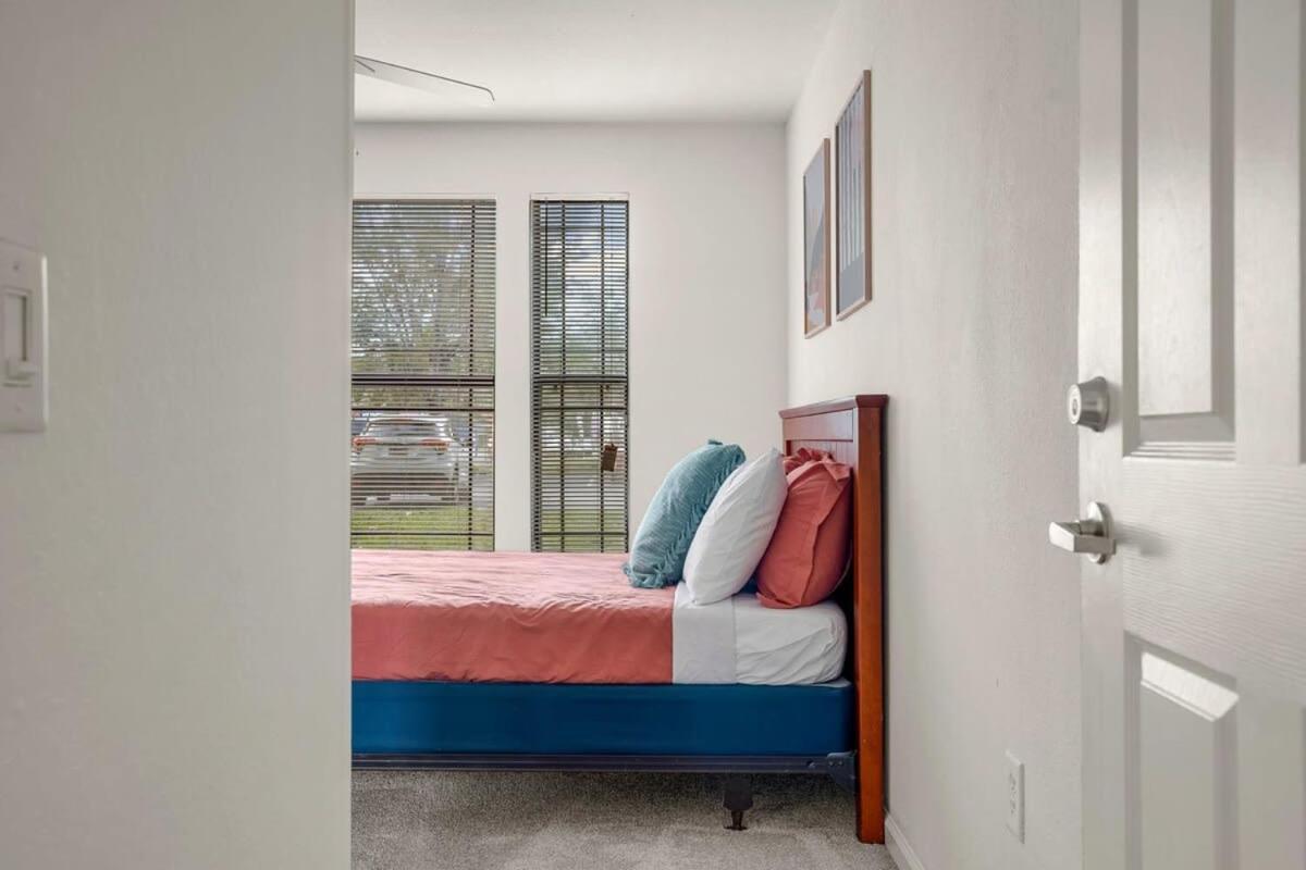 Budget Friendly Sleeps 8 Discounts Available Tampa Kültér fotó