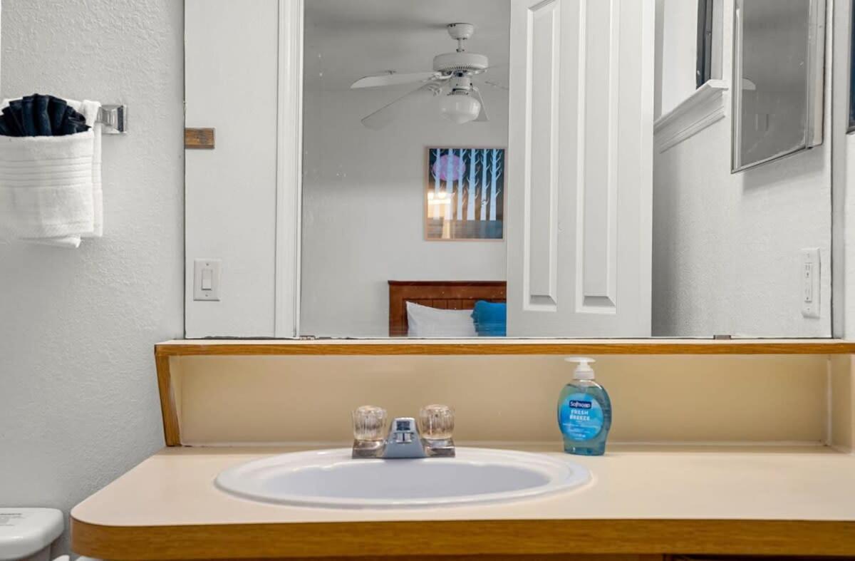 Budget Friendly Sleeps 8 Discounts Available Tampa Kültér fotó